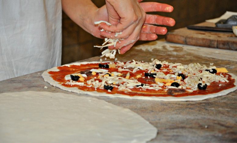 cuisinier/ère et pizzaïolo